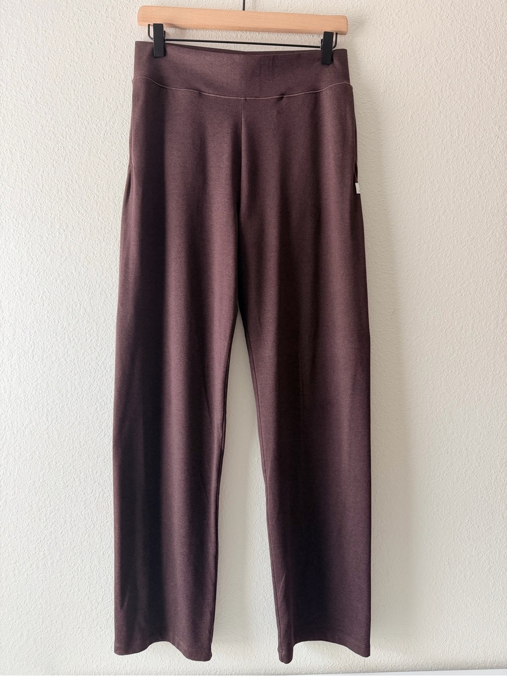 Vuori Halo Straight Leg Pant Women’s Medium Java Brown DreamKnit VW4303